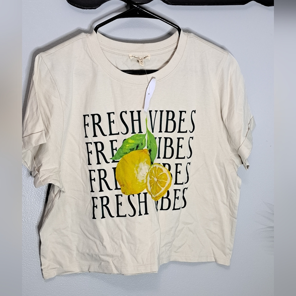 🍋 Lemon 🍋 Fresh Vibes  Boxy Tee NWT  Size Meduim PTP:22"